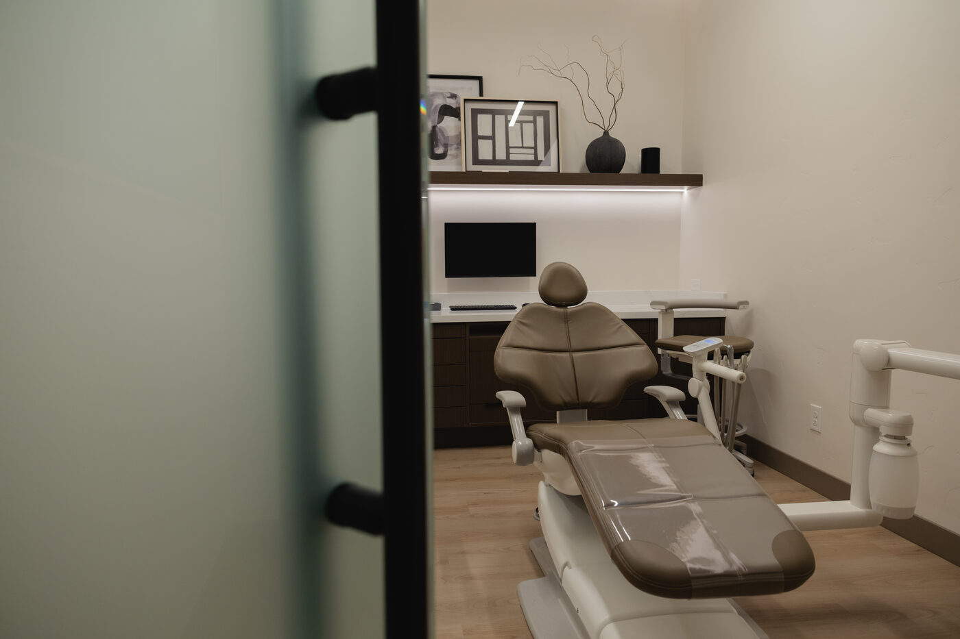 A private treatment suite at Form + Function Dental Aesthetics in Las Vegas